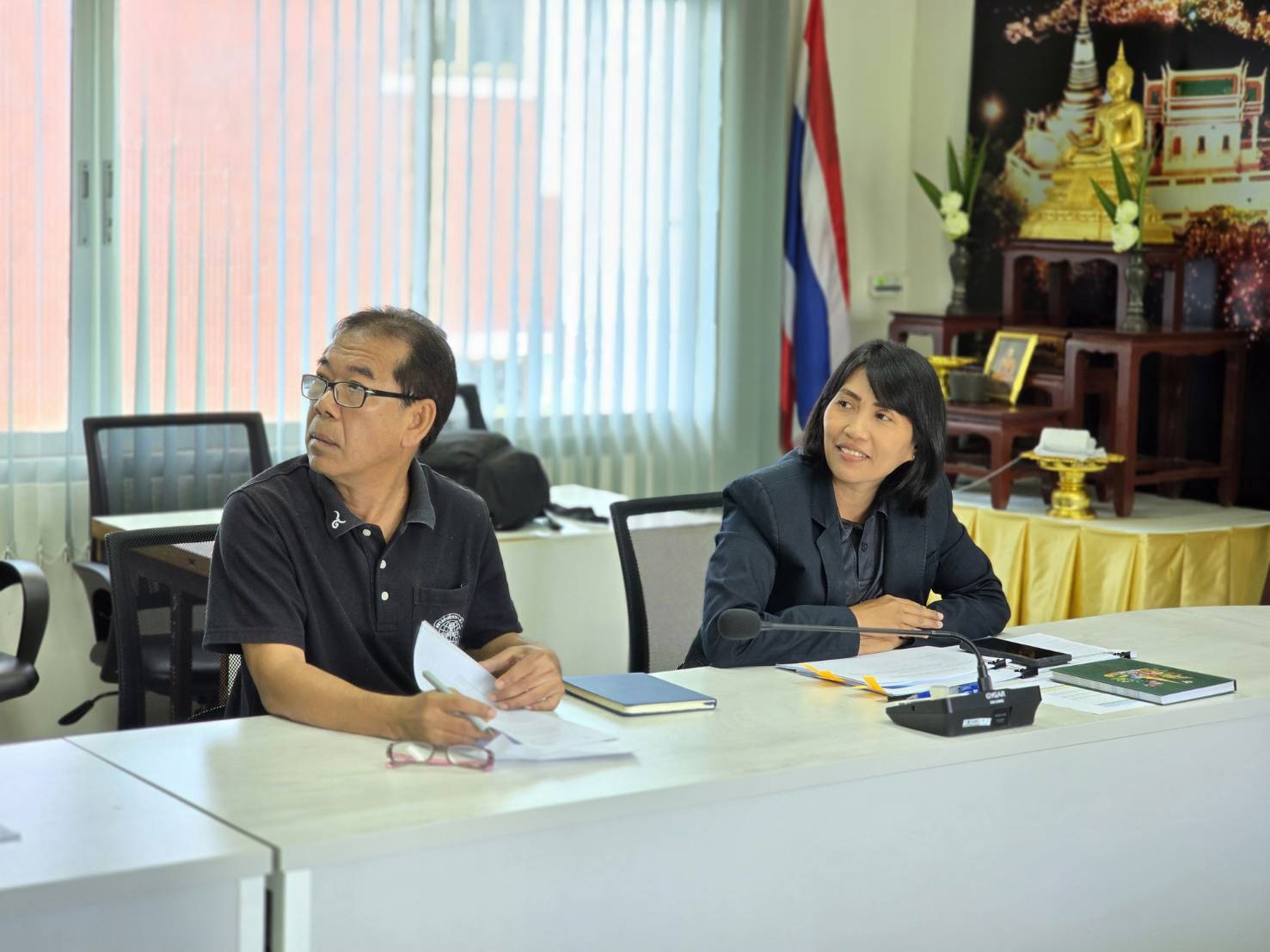 title - ปฏิรูปที่ดินจังหวัดเพชรบุรี พร้อมด้วย เจ้าหน้าที่ ส.ป.ก.เพชรบุรี ร่วมประชุมตรวจติดตามความก้าวหน้าผลการดำเนินงานตามแผนการตรวจราชการของผู้ตรวจราชการสำนักงานการปฏิรูปที่ดินเพื่อเกษตรกรรม (นางสาวพจนันท์ กองมาก) ประจำปีงบประมาณ พ.ศ. 2569 รอบที่ 2